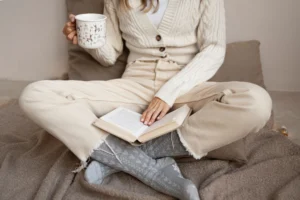 Pakaian Cozy yang Bikin Nyaman dan Fokus
