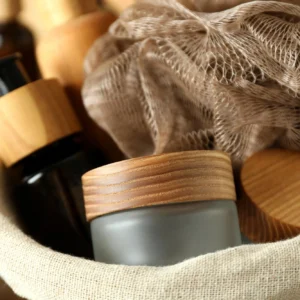 Perbandingan Packaging Jar dan Pump untuk Cream